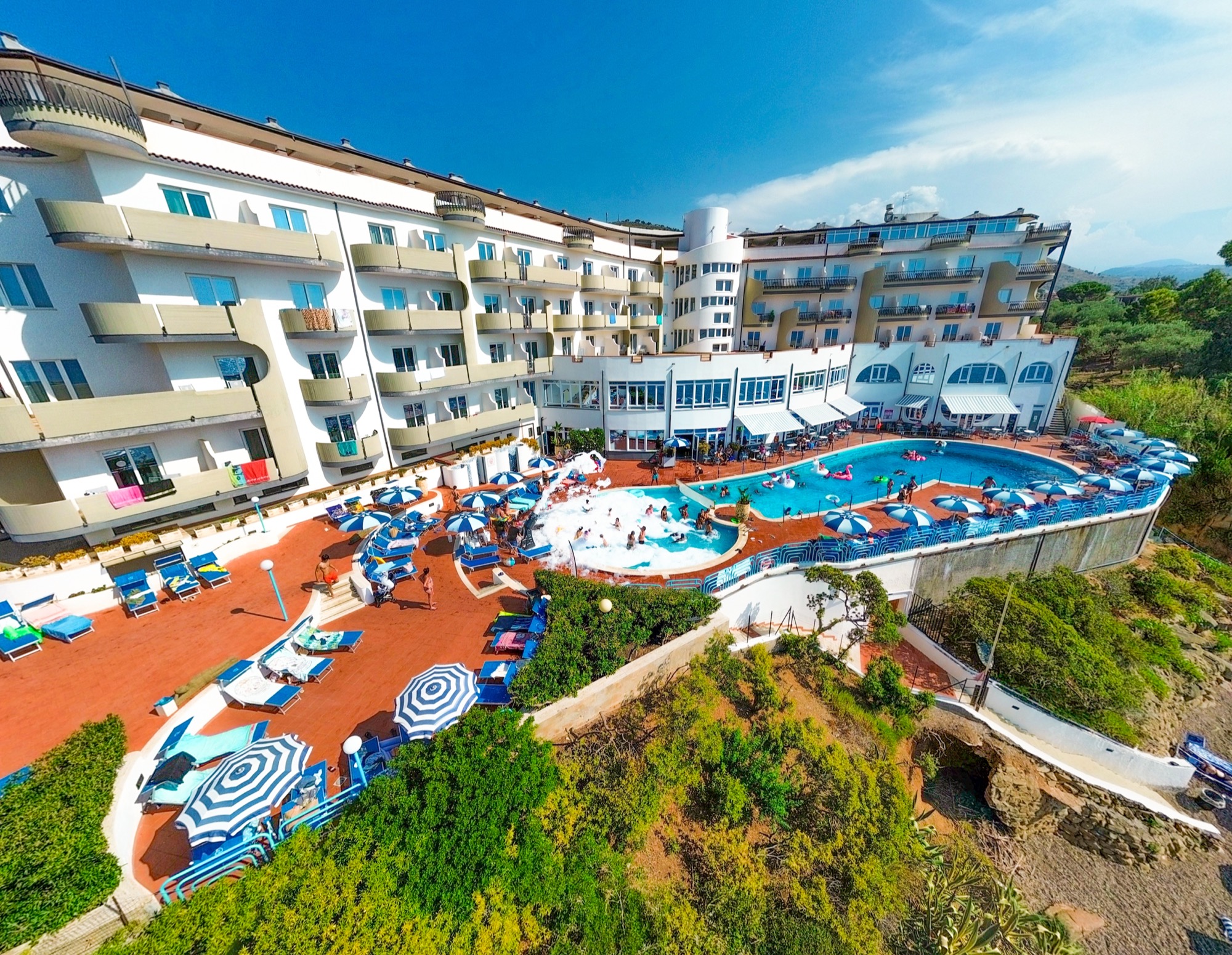 Piscina panoramica dell'Hotel Carlton Riviera